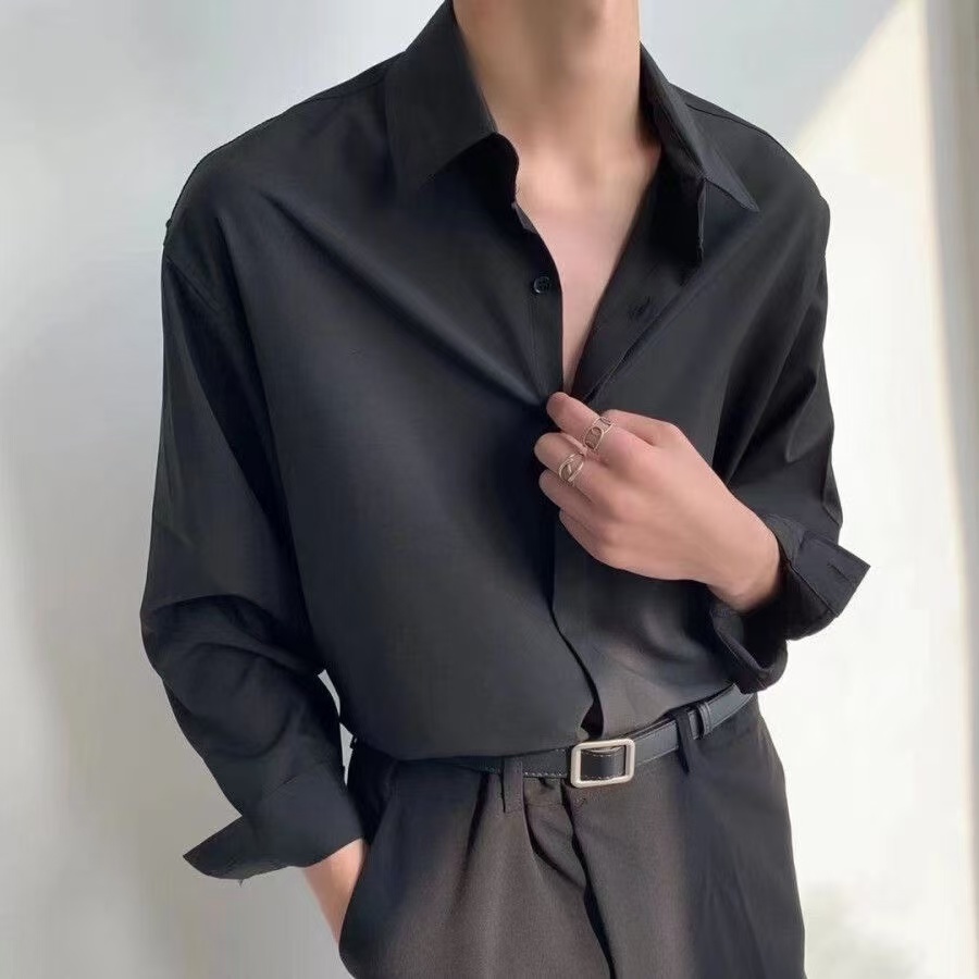 เสื้อเชิ้ตสีดำ แฟชั่นคอปก ใส่ได้ทั้งผู้ชายและผู้หญิง ผ้าไหมอิตาลี ผ้าดีใส่สบาย เสื้อเชิ้ตแขนยาว กระดุมใช้ได้จริง M—3XL