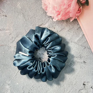 [โค้ดหน้าร้าน]ยางรัดผม ผ้าซาติน Deep Shinnining Satin รุ่นสีเข้มสดสวย นุ่มนวลถนอมเส้นผมไม่ดึงหนังศรีษะ