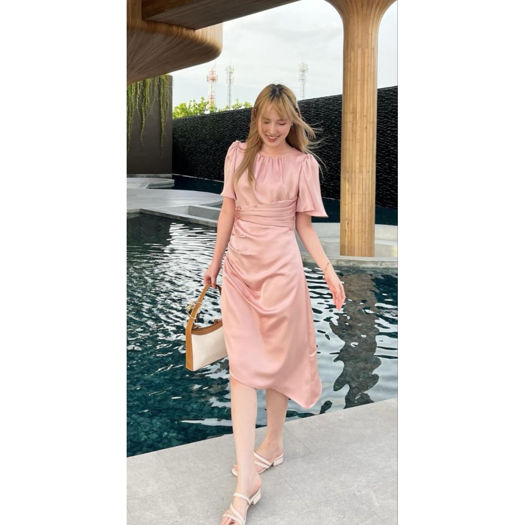 ส่งต่อ VenusP. Bora dress ซาติน PinkOrose  L