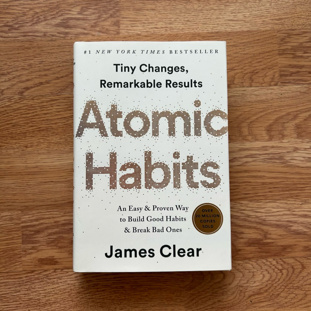 Hardcover Atomic Habits: An Easy & Proven Way to Build Good Habits & Break Bad Ones by James Clear ห