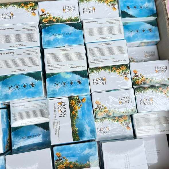 ครีมยายผึ้ง ฮันนี่บลูม สารสกัดอัดแน่นเต็มกระปุก 12 ชนิด    ขนาด 10กรัม ราคา ถูกที่สุด ดีลบีเคเค แกลเลอรีภาพที่ 2
