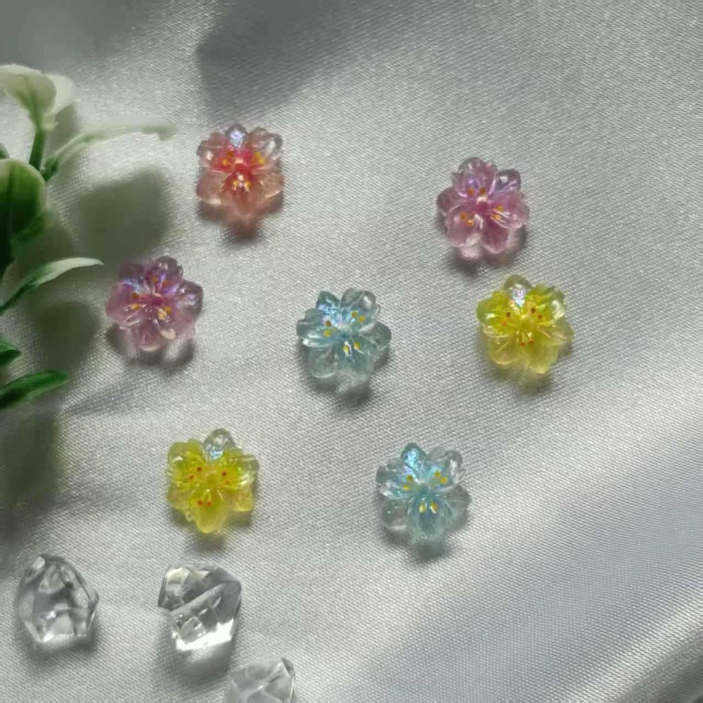 อะไหล่ติดเล็บ ดอกชบา (คละสี) สวย น่ารัก สดใส ตกแต่งหน้าเล็บได้อย่างเข้ากัน 50ชิ้น/ห่อ