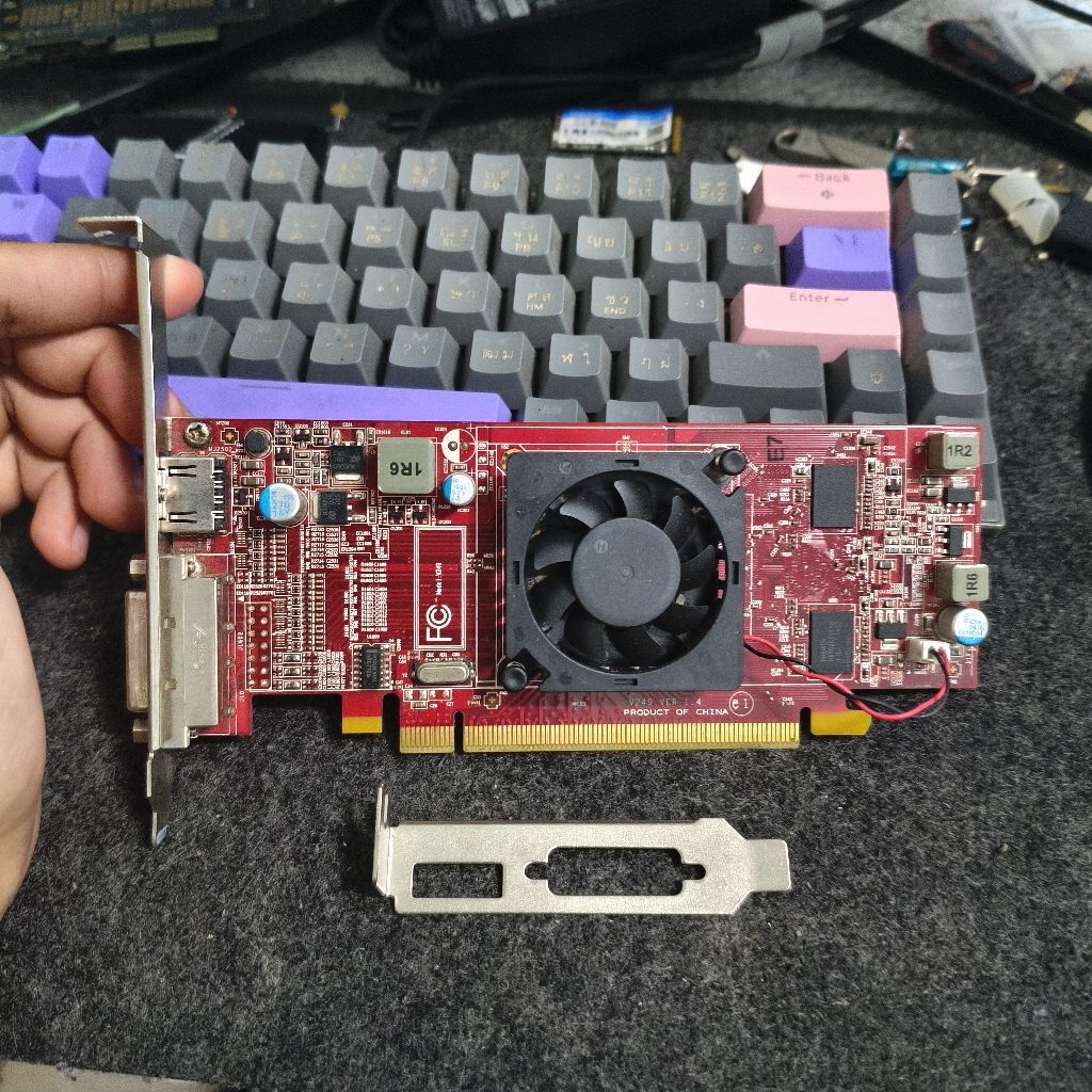 การ์ดจอมือสอง amd hd 7450 1gb ddr3 low profile
