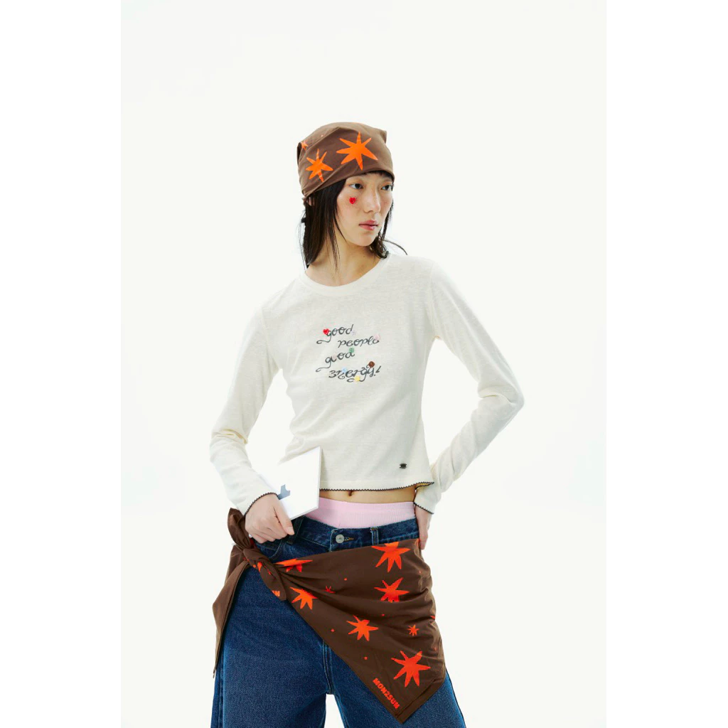 Lana long sleeve T-shirt เสื้อยืดแขนยาว