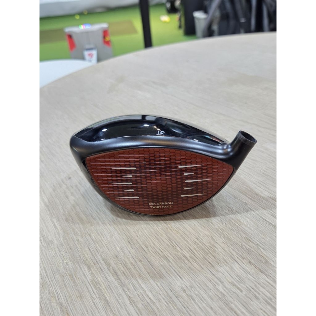 taylormade stealth 2 มือสองสภาพดีผมใช้เองครับแถมcover