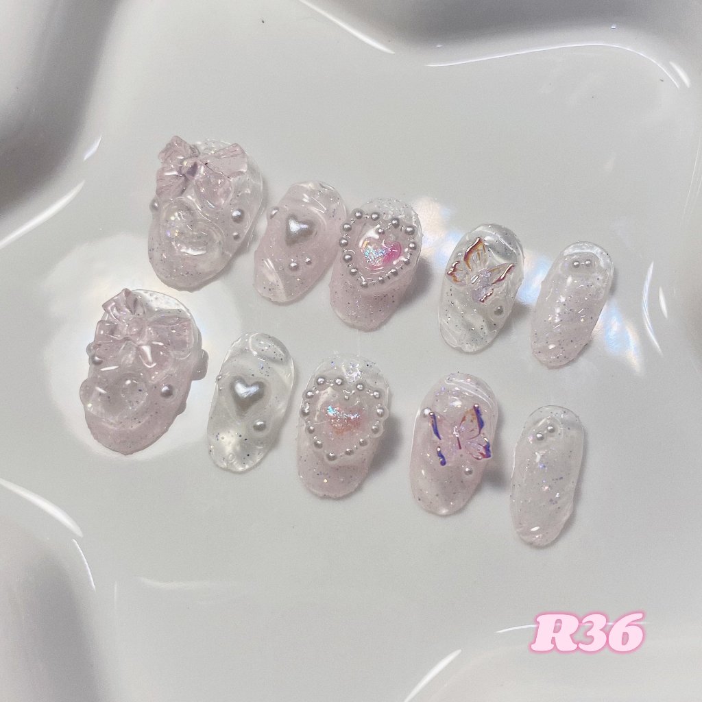 ೀ⋆｡ R36 เล็บเจลปลอมสีชมพูไซรัปกลิตเตอร์ 🎀⭐️🤍