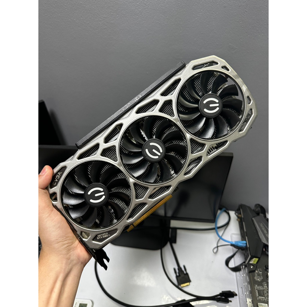 EVGA GTX1080Ti 11GB  พร้อมใช้งาน (มีของพร้อมจัดส่ง)