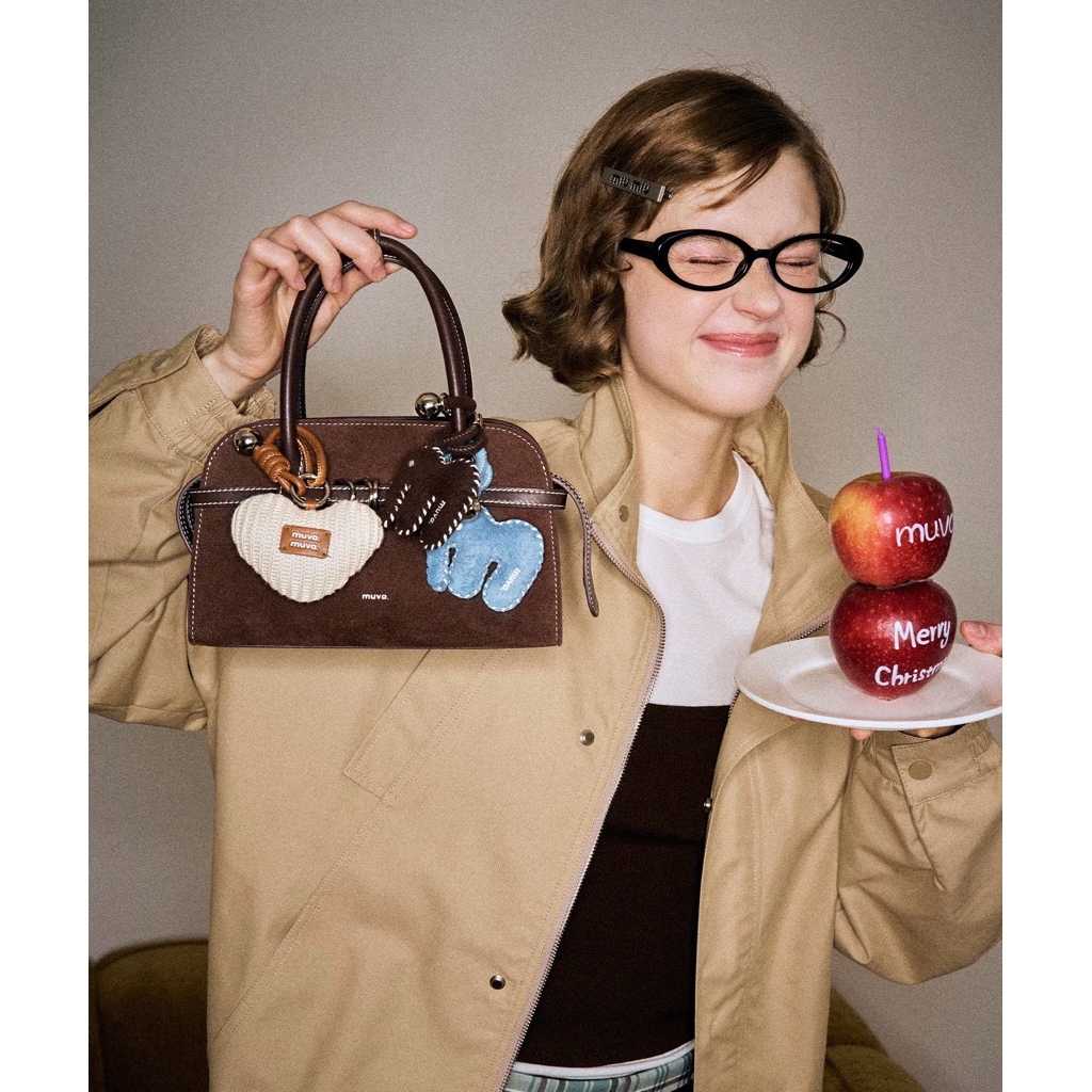 MUVA ฟรี charm ห้อยกระเป๋า [โค้ดลด 20% เหลือ 2072.-]  MU-1098 Tada Bowling Bag กระเป๋าสะพายข้าง