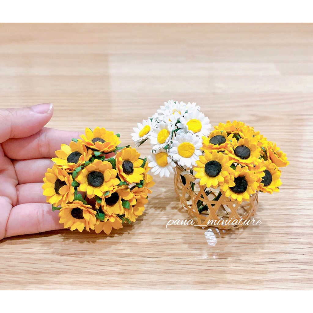 ดอกทานตะวันกระดาษสา ขนาดดอก 2-2.5 cm. ราคา/ช่อ 10 ดอก