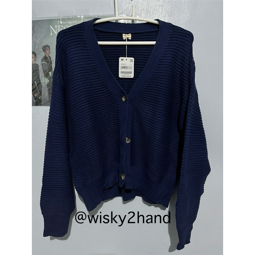 เสื้อกันหนาว giordano ของใหม่❤️