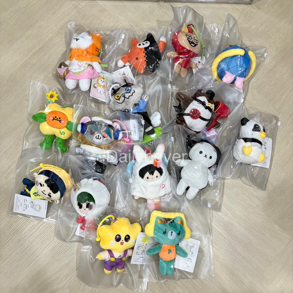 พร้อมส่ง GMM TV Doll keychain POLCASAN LYKYOU LOOKKHUNNOO GUINZLY ANY YUZUMUMU JUMMO LUNAR MUVMUV TO