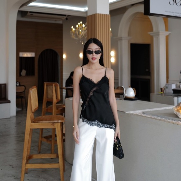 CHILL   Tag INTUON    เสื้อสานเดี่ยวแต่งขอบลูกไม้ ZARA เนื้อผ้าดีพรีเมียมละเอียดมากๆๆ ลูกไม้แต่งใช้แบบอย่างดี ราคา ถูกที่สุด ดีลบีเคเค แกลเลอรีภาพที่ 2