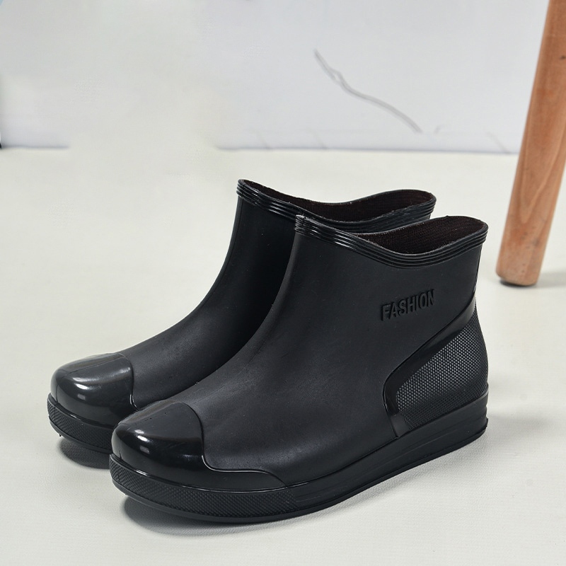 QKshop รองเท้าบูทกันฝนผู้หญิงทรงเตี้ย ส่งจากไทยทรงเตี้ย กันน้ำกันลื่น พื้นนุ่มใส่สบาย หลายไซซ์ให้เลือก