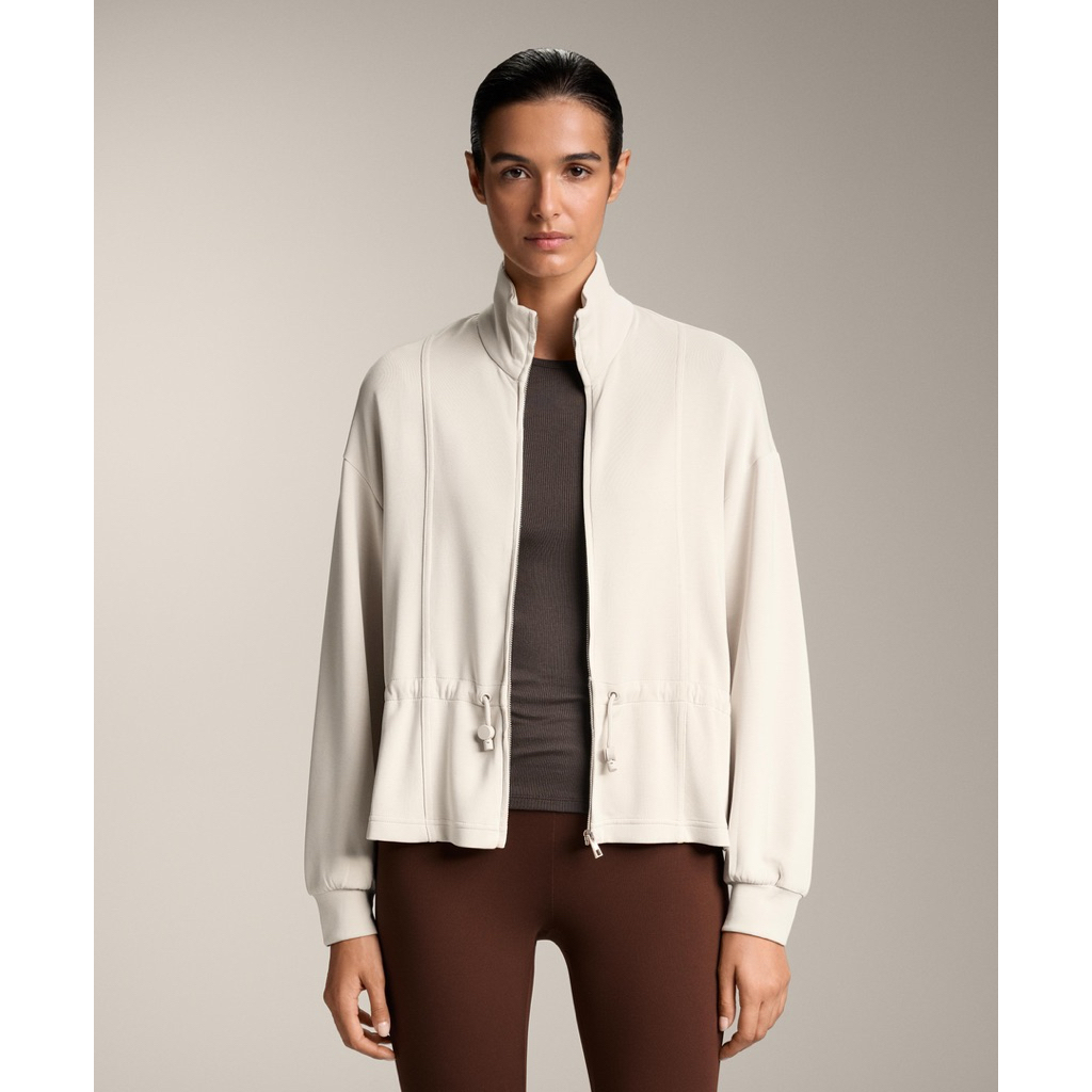 OYSHO Jacket เสื้อคลุมสีครีม ผ้ายืด ผ้านุ่มมาก ยี่ห้อนี้การันตีว่าผ้าดีเกินราคา งานแท้จ้า