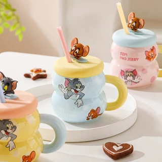 【ของแท้】Tom and Jerry แก้วรูปน้ำเต้ามีฝา แก้วการ์ตูนน่ารัก 530ml แถมหลอด กล่องสวยงาม ของขวัญวันหยุด ใช้ทุกวัน ส่งฟรี