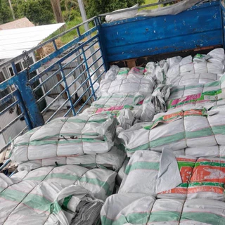 กระสอบใหม่คละลาย 30 กิโล (แพ็คละ 50 ใบ)(มือ1)ใหม่ คละแบบ กระสอบใหม่ระบายอากาศดี พิมพ์ลายด้านเดียว