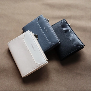 💝พร้อมกล่อง💓 Slim wallet กระเป๋าสตางค์สองพับ บางและจุบัตรได้…