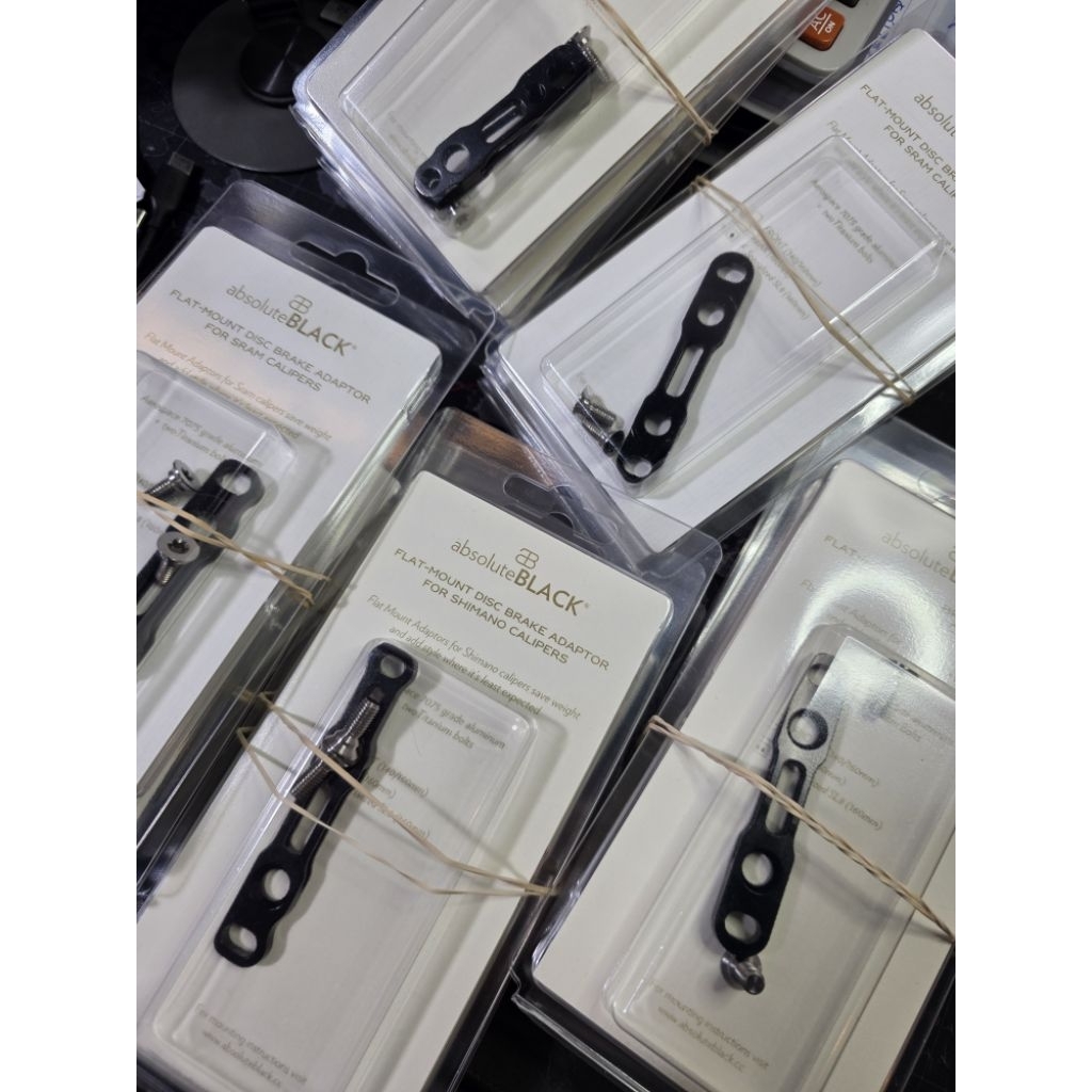 absoluteblack Flat Mount Adaptors อแด๊ปเตอร์เบรคแแบแฟลตเม้าท์ สำหรับ shimano sram ของแต่งไล่เบา