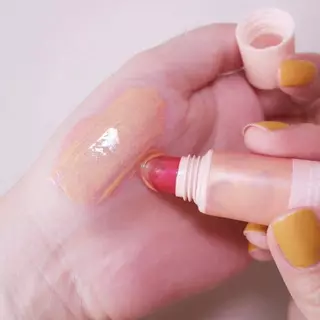 แบ่งขายลิปทองคำสักปาก KATHY GOLDEN HYA LIP SERUM