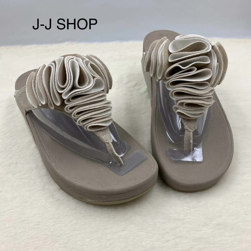 รองเท้าแตะ fitflop. ดอกกุหลาบแบบหูนี่บ ไซด์ 36-40 สินค้าพร้อมส่ง สวยทุกสีค่ะ ราคาถูกสุดคุ้มค่ะ