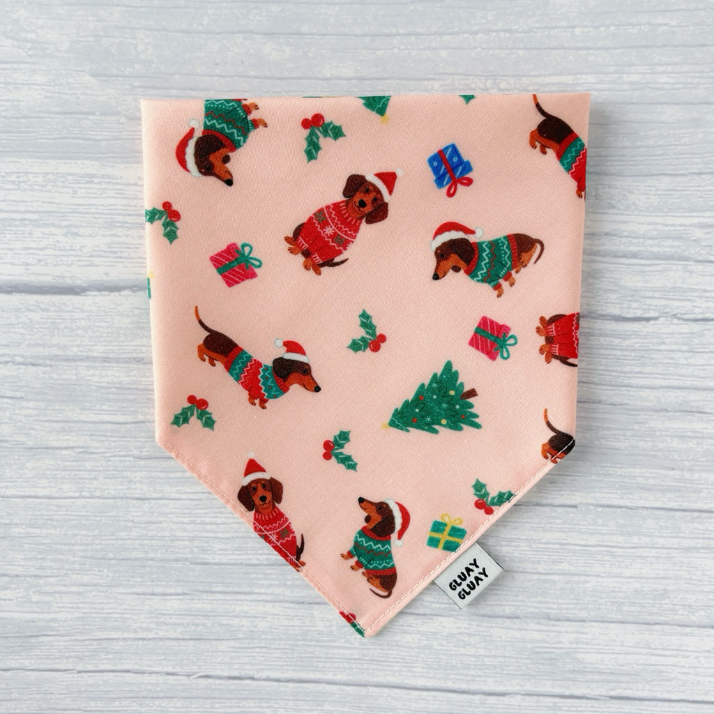 GLUAY GLUAY - ผ้าพันคอหมาแมว ผ้าพันคอสัตว์เลี้ยง - Christmas Dachshund