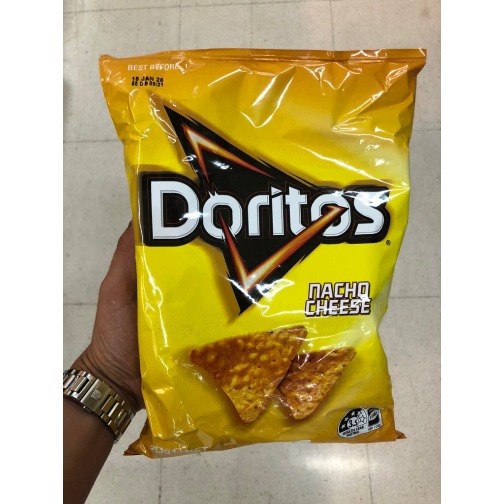 Doritos Nacho Cheese  ขนาด 170g โดริโทส นาโชชีส