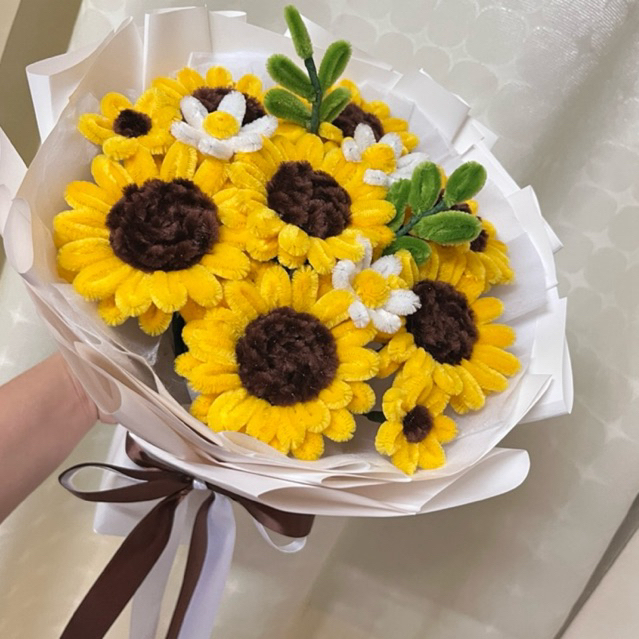 ช่อดอกทานตะวัน ช่อกลม7ดอก+ดอกเดซี่ ขาว เหลือง5ดอก ใบแซม2 ก้าน (ช่อเล็ก) โปรเดือนนี้เท่านั้น! เร่งด่วนทักแชทสอบถามก่อนค่ะ