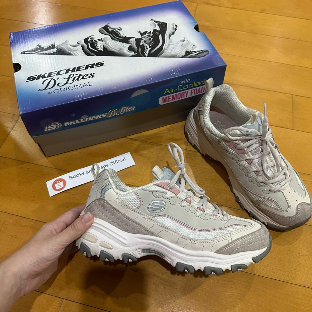 [Size.37] รองเท้าผ้าใบ Skechers D'Lites Air-Cooled Memory Foam
