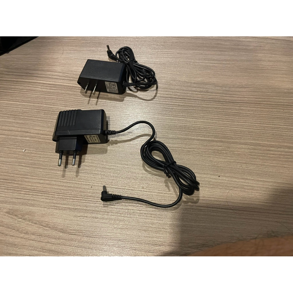 Adapter 💥INPUT: 100-240VAC 50/60Hz 💥OUTPUT: 4.5VDC 1000mA