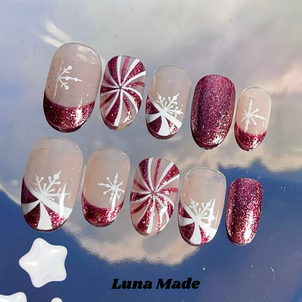 LUNAMADE 🍒 เล็บเจลปลอมสำเร็จรูป เจลแท้ คริสต์มาส Christmas โทนแดง 🍒 เลือกขนาดได้  กรุณาวัดไซส์ก่อนสั่ง