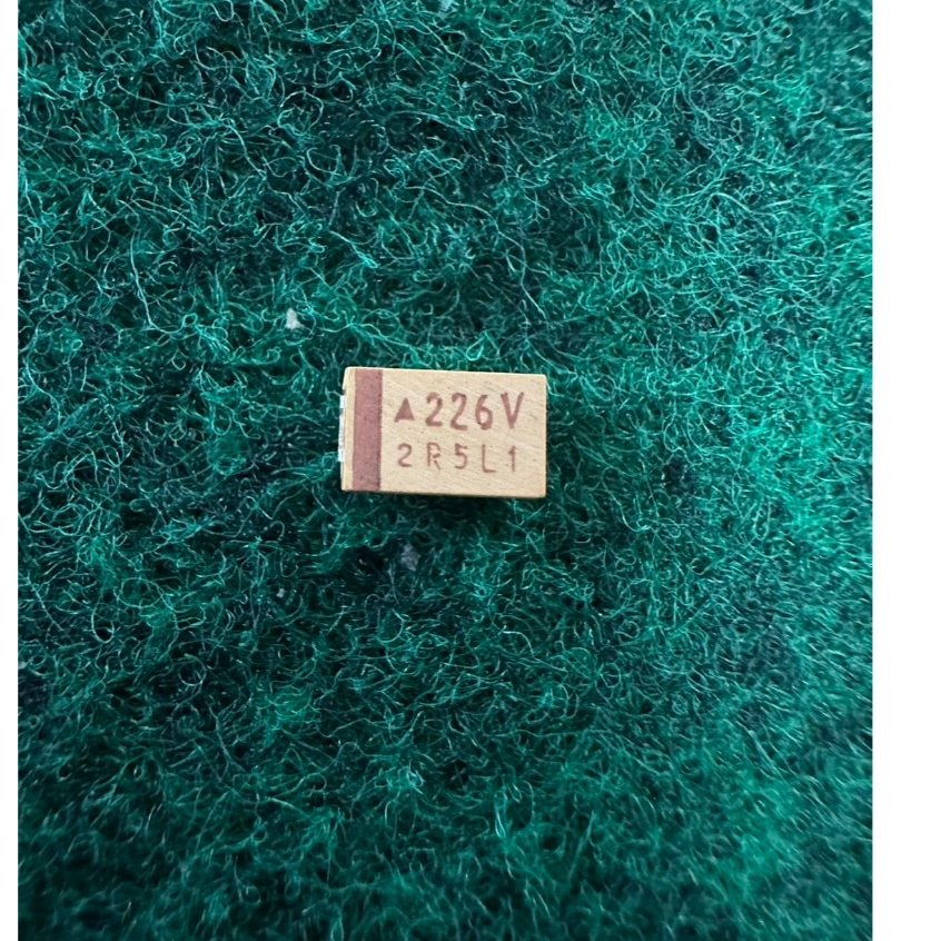 Capacitor  D  35V 22uF 226V , D  35V 33uF 336V , D  35V 100uF 107V , 22 UF 33 UF 100 UF ตัวเก็บประจุ