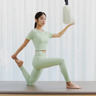 Wakingbee Barre Bratop บราท้อปออกกำลังกาย มีฟองน้ำในตัว ทรงคร้อป แขนสั้น ผ้ายืดหยุ่นดี กันยูวี แห้งไว