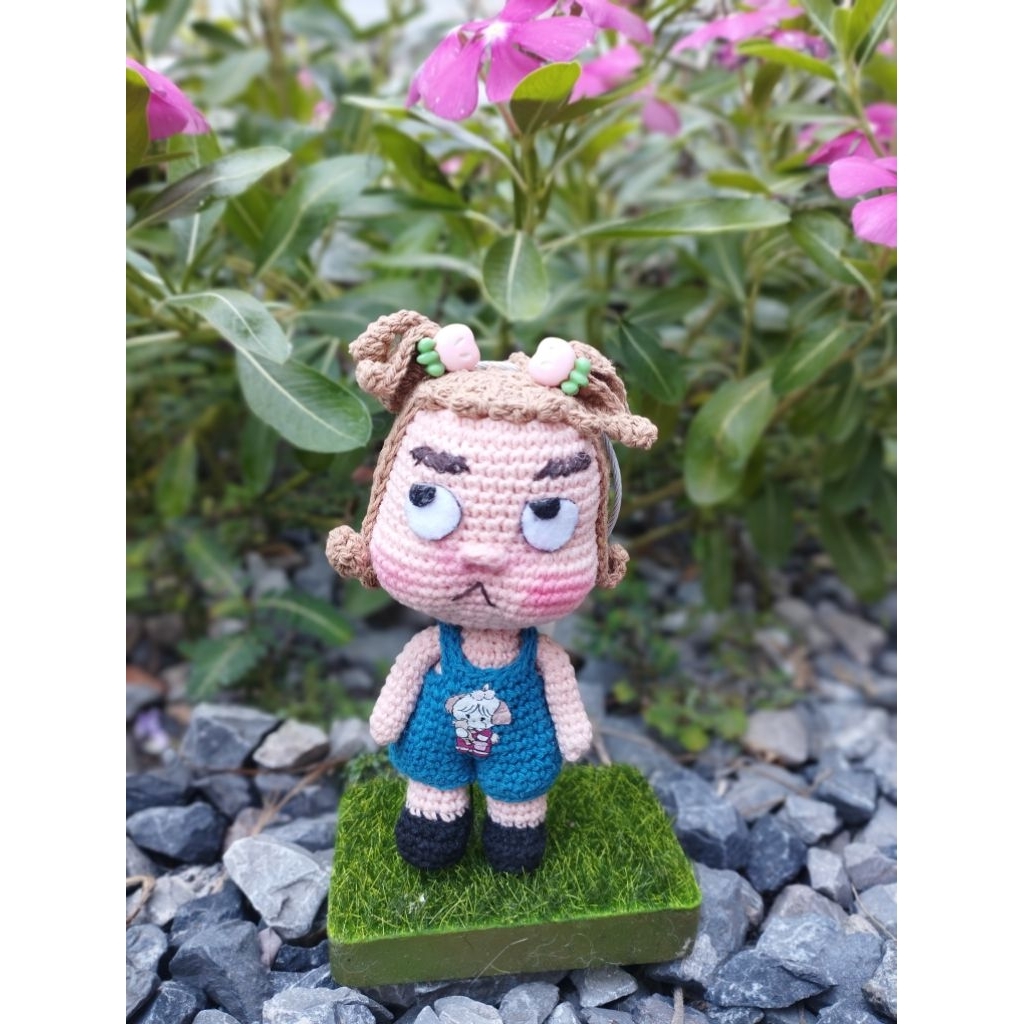 พวงกุญแจน้องบูด สุดฮิต งานถัก ขนาด4นิ้ว(พร้อมส่ง)คอหมุนได้moody girl. cr.หมอสม