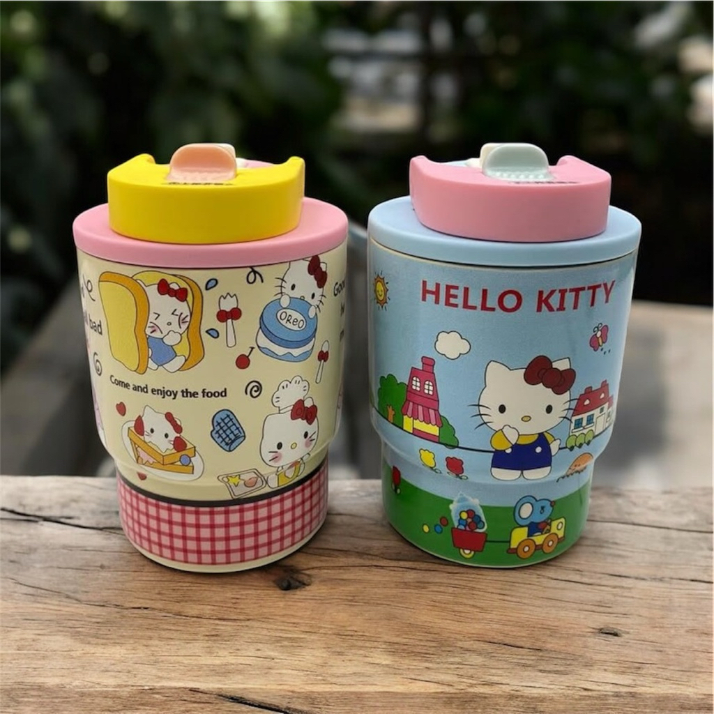 Hello Kitty แก้วกาแฟ 420 ml สแตนเลส 316 ใช้ได้ทั้งร้อน - เย็น ด้วยสายหิ้วและยางรองแก้ว สำหรับยกดื่ม - และหลอดดูด