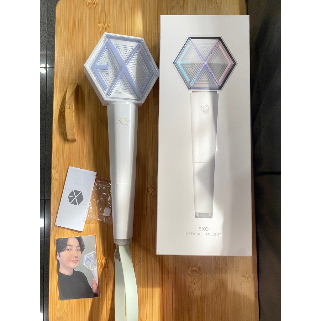 แท่งไฟEXO มือ2 สภาพใหม่ - OFFICIAL LIGHTSTICK FANLIGHT VER 3.0 ของแท้ แท่งไฟEXO อุปกรณ์ครบ