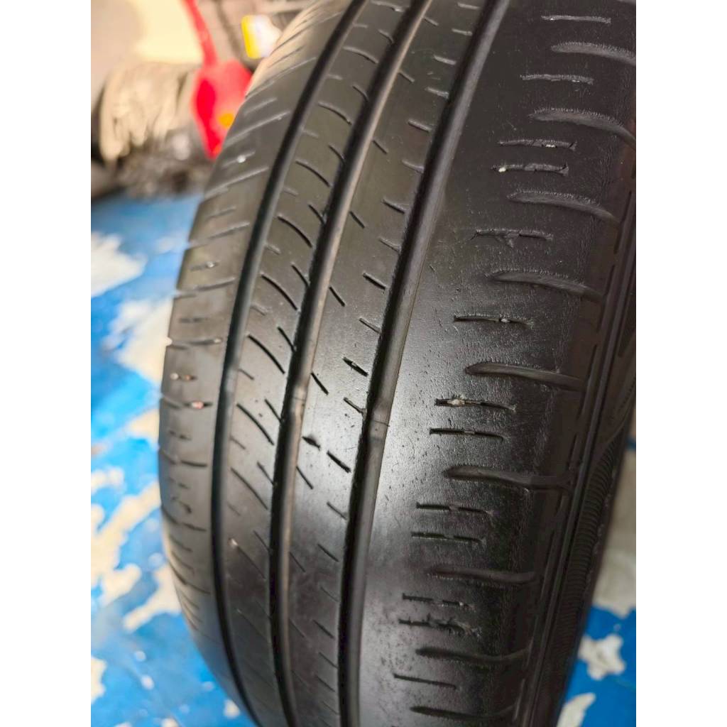 ยางเปอร์เซ้นต์ Dunlop ขนาด 185 65 R15 ปี22 ราคา 352 บาท