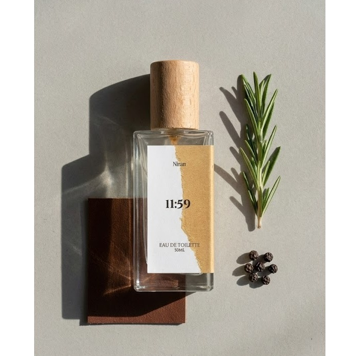 น้ำหอม Niran กลิ่น  11:59 ขนาด 10ml และ 50 ml (นิรันดร์) *เหมาะกับผู้ชายทุกๆคนใช้ได้ทุกวันน