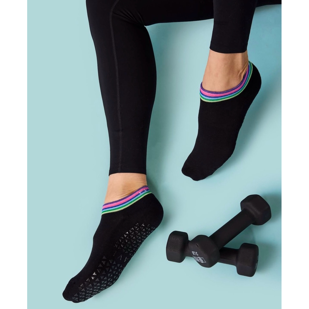no tag⚠️tavi noir grip socks yoga socks