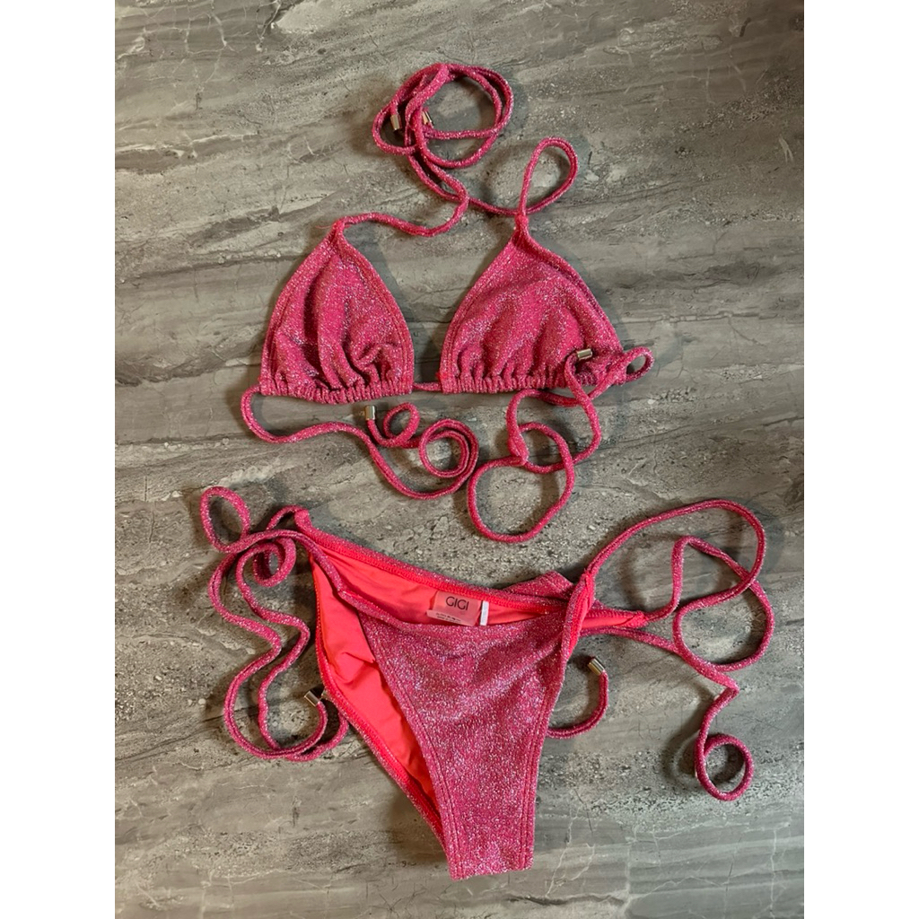 bikini gigi beach babes มือสอง