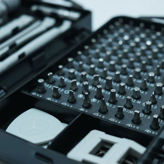 115 in 1 Disassembly Set ไขควงชุดซ่อมแม่เหล็กเครื่องมือ ใช้ได้กับ ซ่อมแซมมือถือ โน๊ตบุค งาน DIY ต่างๆ