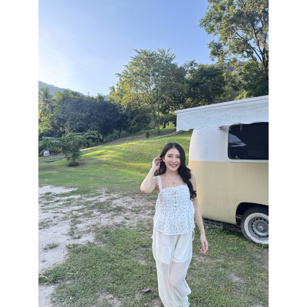 เสื้อสายเดี่ยวแต่งลูกไม้ Look Winter ❄️ - รูปที่ 2