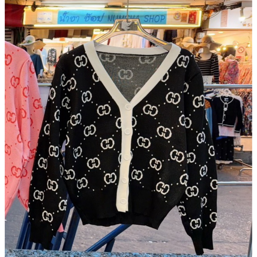 #เสื้อคลุมคาดิแกน ไหมพรมงานนำเข้าลายมาใหม่บอกเบยสวยสับ รับลมหนาวผ้านิ่ม ใส่กันแดด กันลมได้สบายมากก