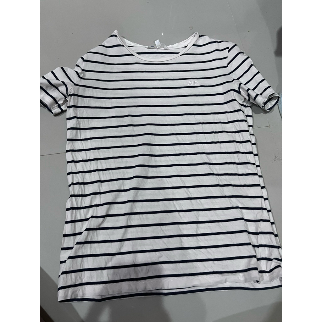 ส่งต่อ เสื้อยืดลายทาง AIIZ