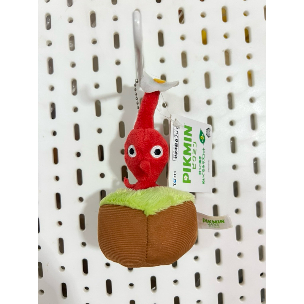 พวงกุญแจของแท้จากญี่ปุ่น   Nintendo PIKMIN Plush doll Yellow Pikmin PK03 Sanei Boeki Japan NEW