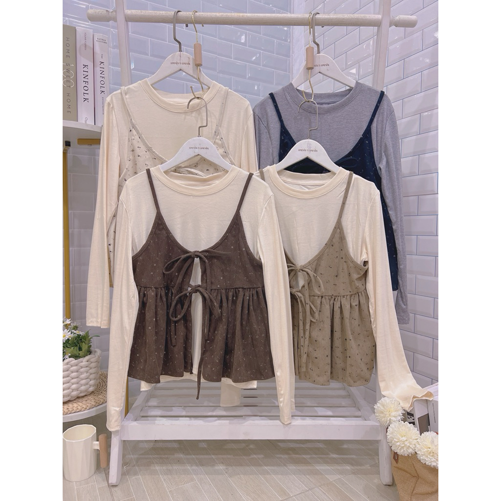 เสื้อยืดแขนยาวคอกลมและเสื้อสายเดี่ยวลายดอกไม้2ชิ้น (ไม่ได้เย็บติดกัน)