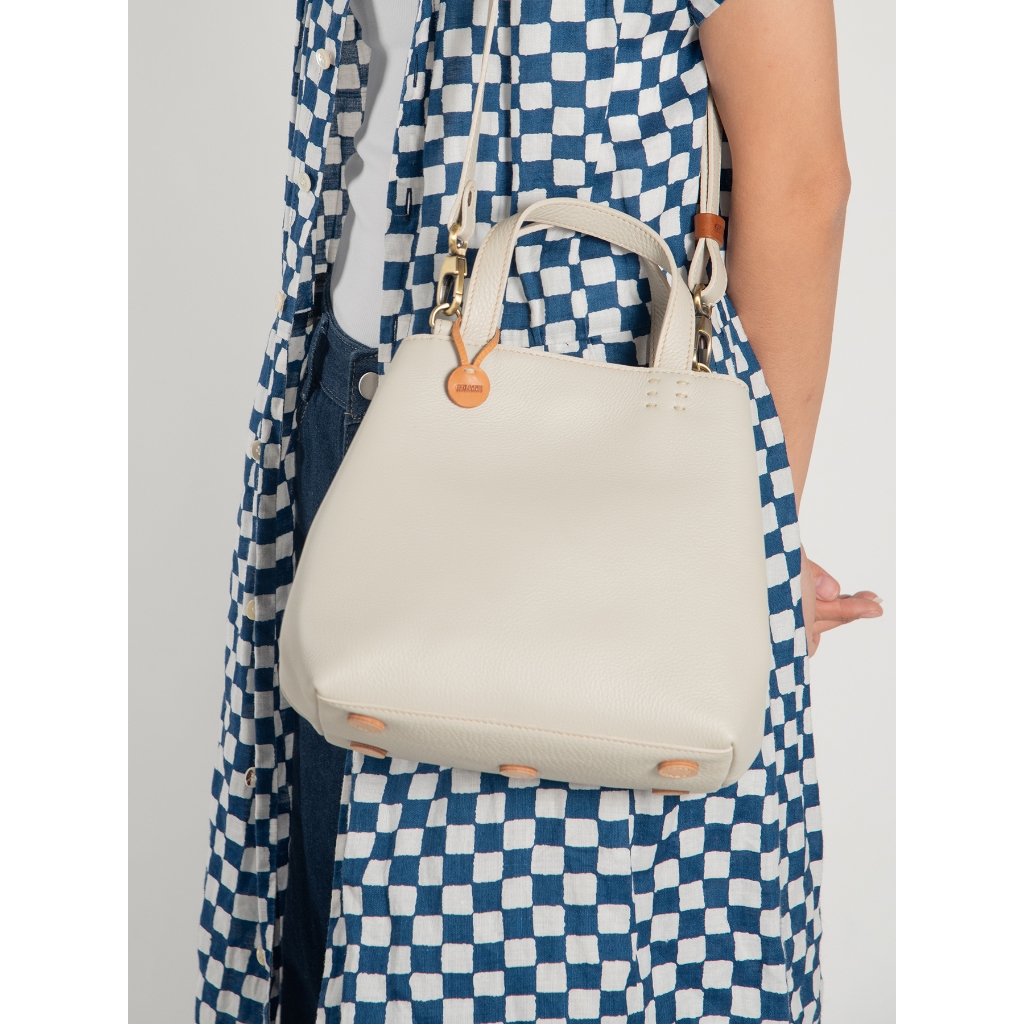 GUATE กระเป๋าหนังแท้ รุ่น Twenty กระเป๋าผู้หญิง หนังวัวแท้100% หนังนิ่ม น้ำหนักเบา จุของได้เยอะ กระเป๋าถือ กระเป๋าหนัง