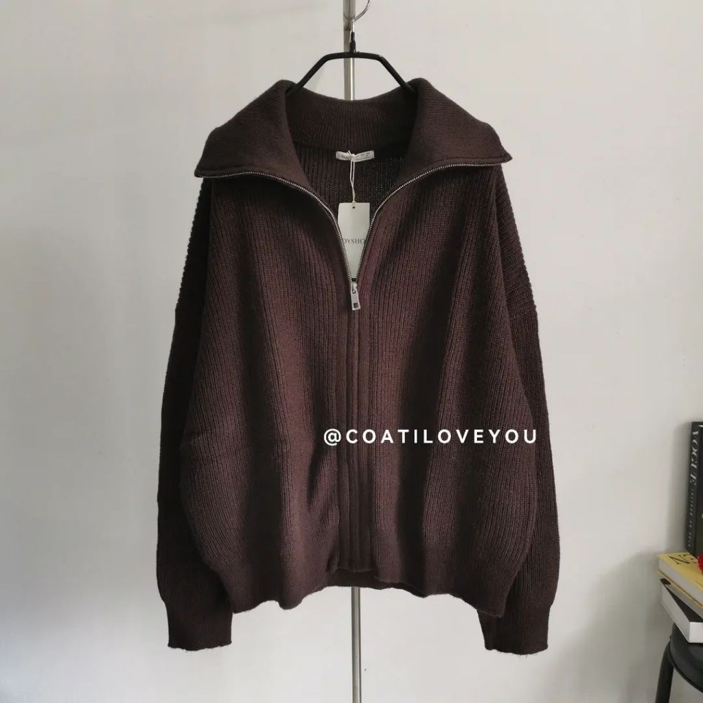 OYSHO​ ZIP-UP​ CARDIGAN​

