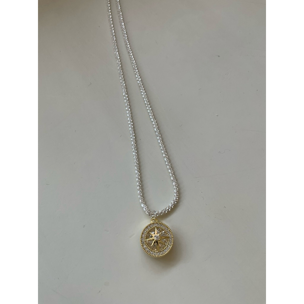 HOLIDAY COLLECTION N01 - Compass necklace