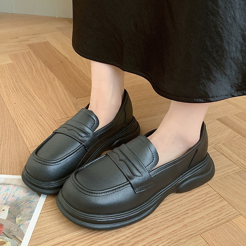 Monday2020 คู่ที่แมทช์กับถุงเท้าแฟชั่นได้สวยมาก! รองเท้าโลฟเฟอร์พื้นหนานุ่มผู้หญิง สไตล์อังกฤษหัวตัด เพิ่มความสูง เหมาะก - รูปที่ 4