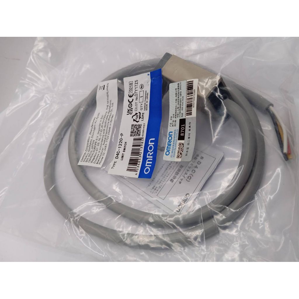 พร้อมส่งในไทย D4C-1220-P LIMIT SWITCH  สั่งเลยสั่งเลย จัดส่งเร็วมาก